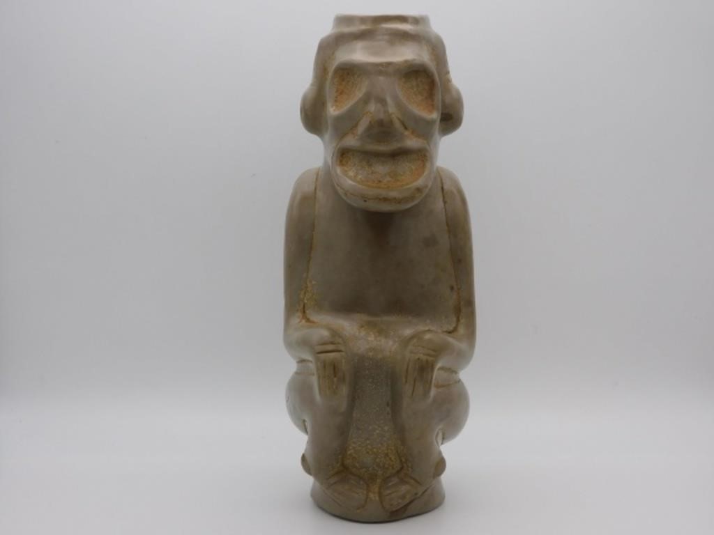TAINO COHOBA STAND OF A CHIEF