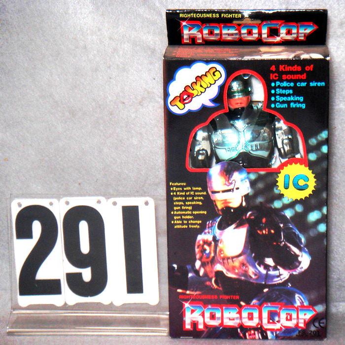Talkling Robocop Figure, mint in