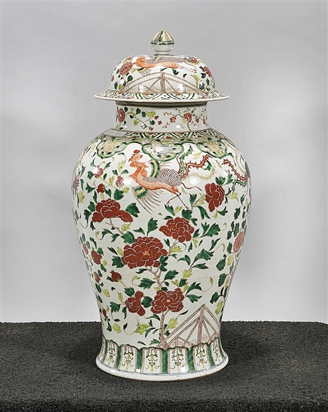Tall Chinese famille verte
