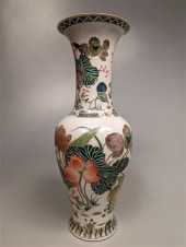 Tall Chinese Kangxi-style Fami