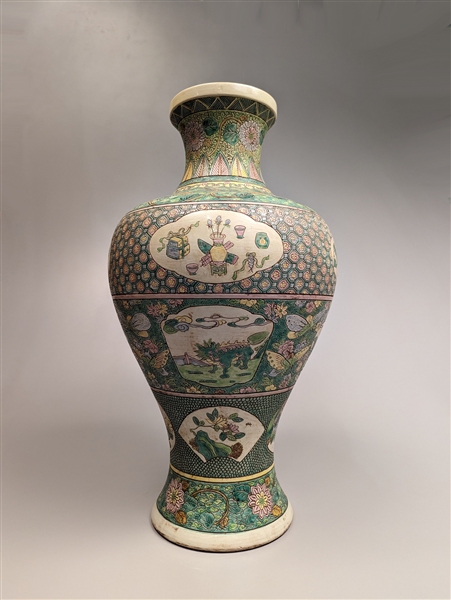 Tall Chinese Qianlong-style Famille