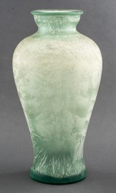 TALL CRYSTALLINE GLASS BALUSTE