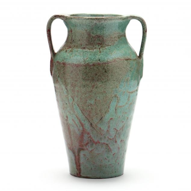TALL DOUBLE HANDLE VASE, NORTH