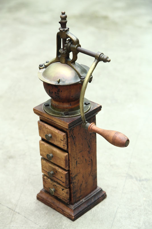 TALL SPICE GRINDER. Four drawers
