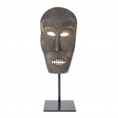 TALL TRIBAL MASK, PROBABLY IBA