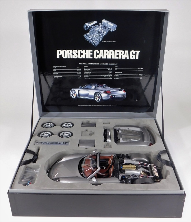 TAMIYA CLUB 1:12 PORSCHE CARRERA GT
