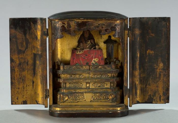 Tao Kuang Black Lacquer and