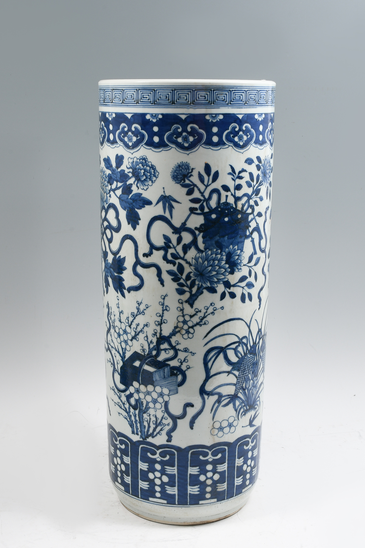 TAOIST CHINESE BLUE & WHITE