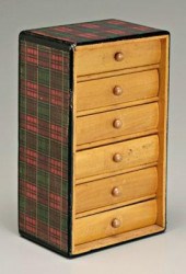 Tartanware jewelry chest, mini