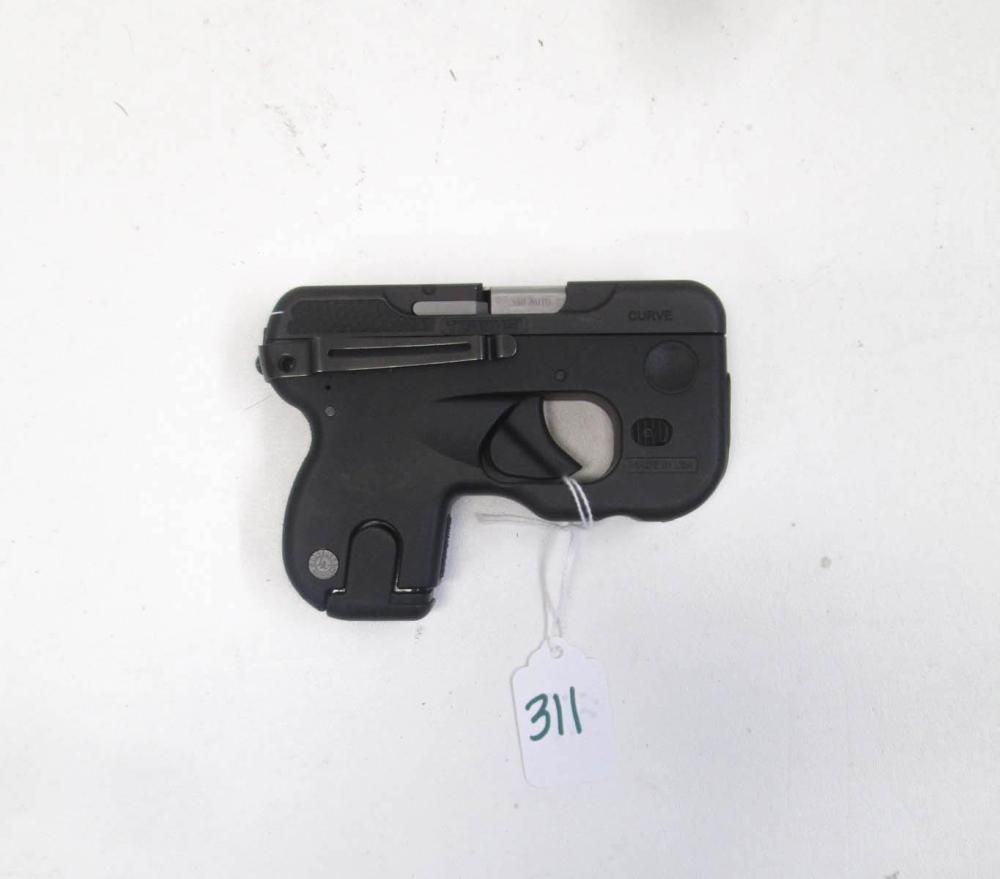 TAURUS "CURVE" SEMI AUTOMATIC