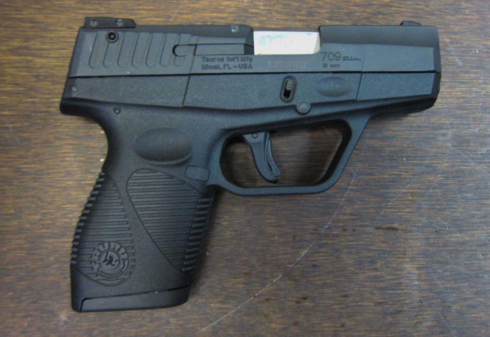 TAURUS MODEL PT709 SLIM DOUBLE
