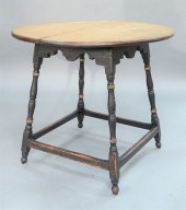 TAVERN TABLE HAVING ROUND MAPL