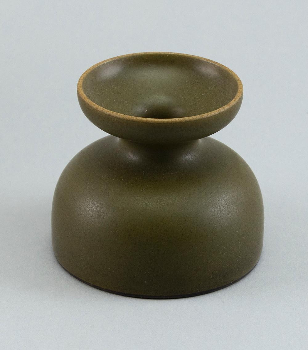 TEA DUST PORCELAIN BRUSH WASHER