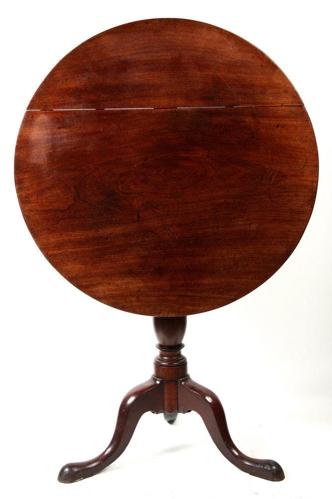 TEA TABLE - Queen Anne tilt-top tea