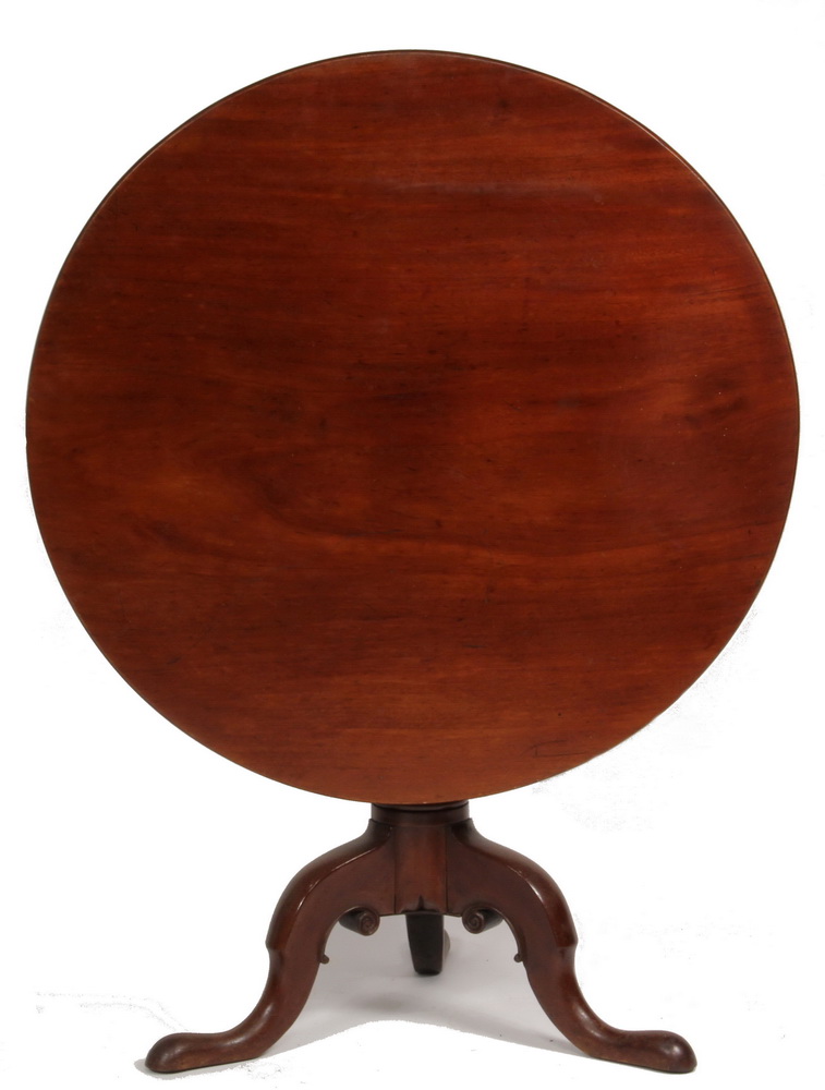 TEA TABLE - Tilt-Top Period Queen