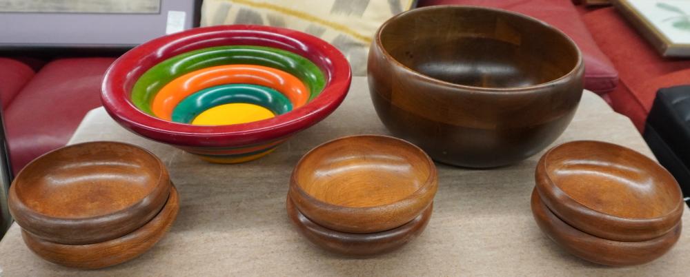 TEAK SALAD BOWL AND COLLECTION OF