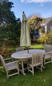 TEAK WOOD DINING TABLE AND FOU