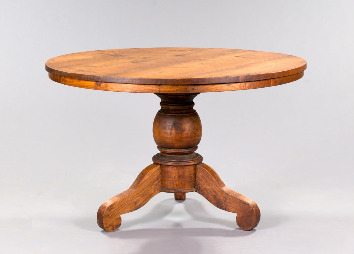 Teakwood Pedestal-Form Dining