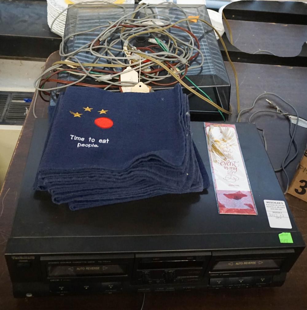TECHNIQUES DUAL CASSETTE/RECORDER