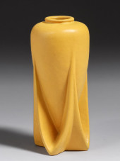 TECO POTTERY #127 MATTE YELLOW