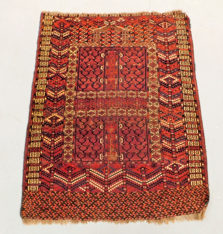 TEKKE BOKHARA RED GEOMETRIC