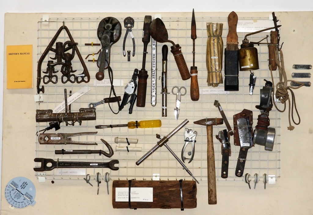 TELEPHONE LINEMAN REPAIR VINTAGE