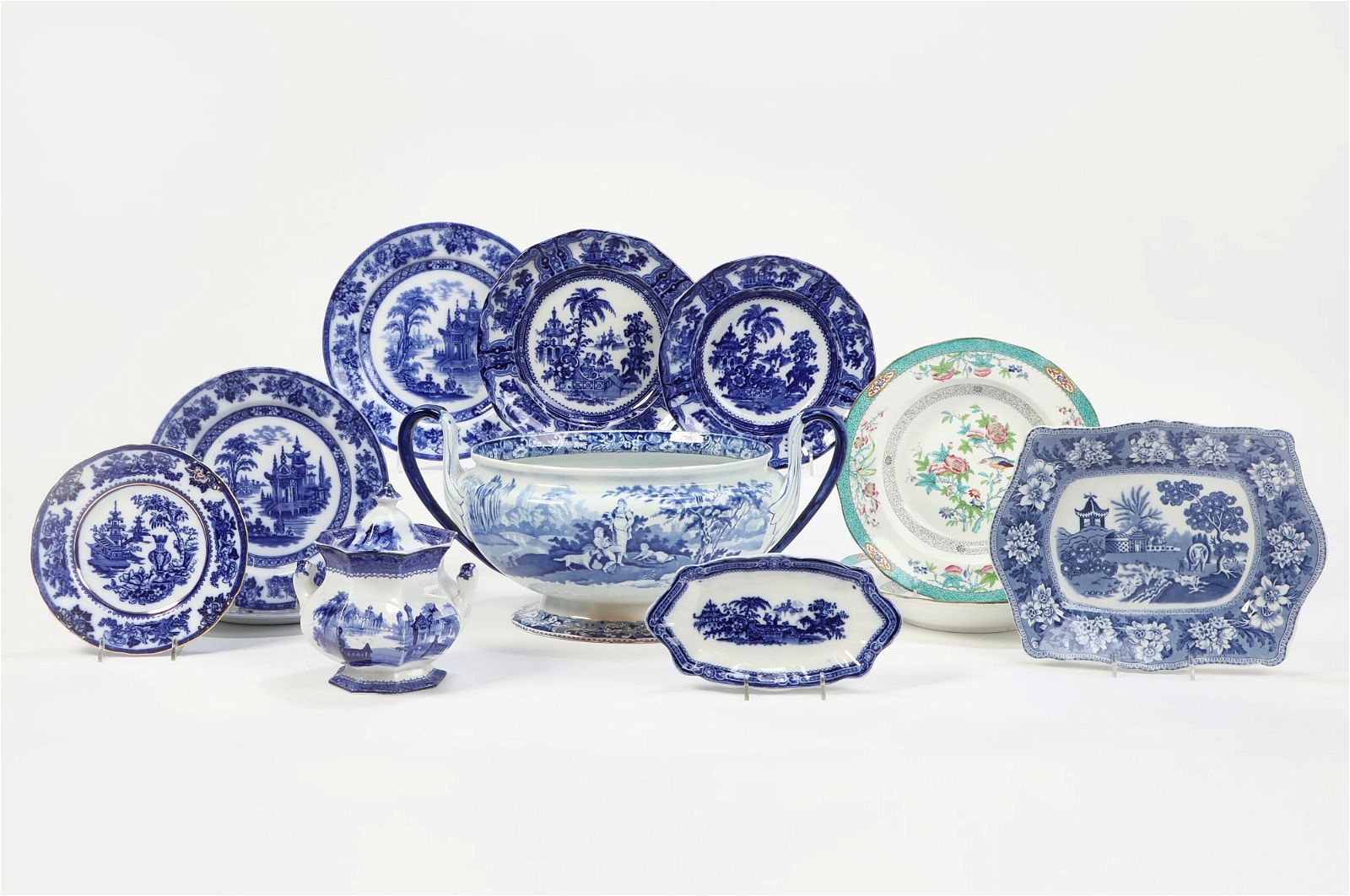TEN ENGLISH BLUE AND WHITE