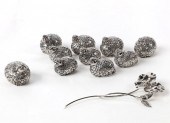 TEN GUCCI METAL QUAIL FORM SAL