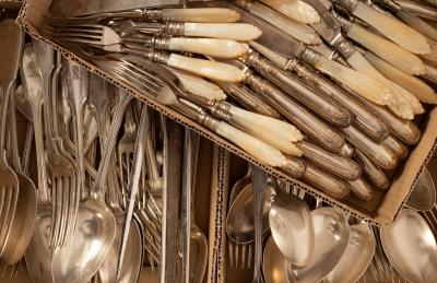 Ten pairs of dessert knives and