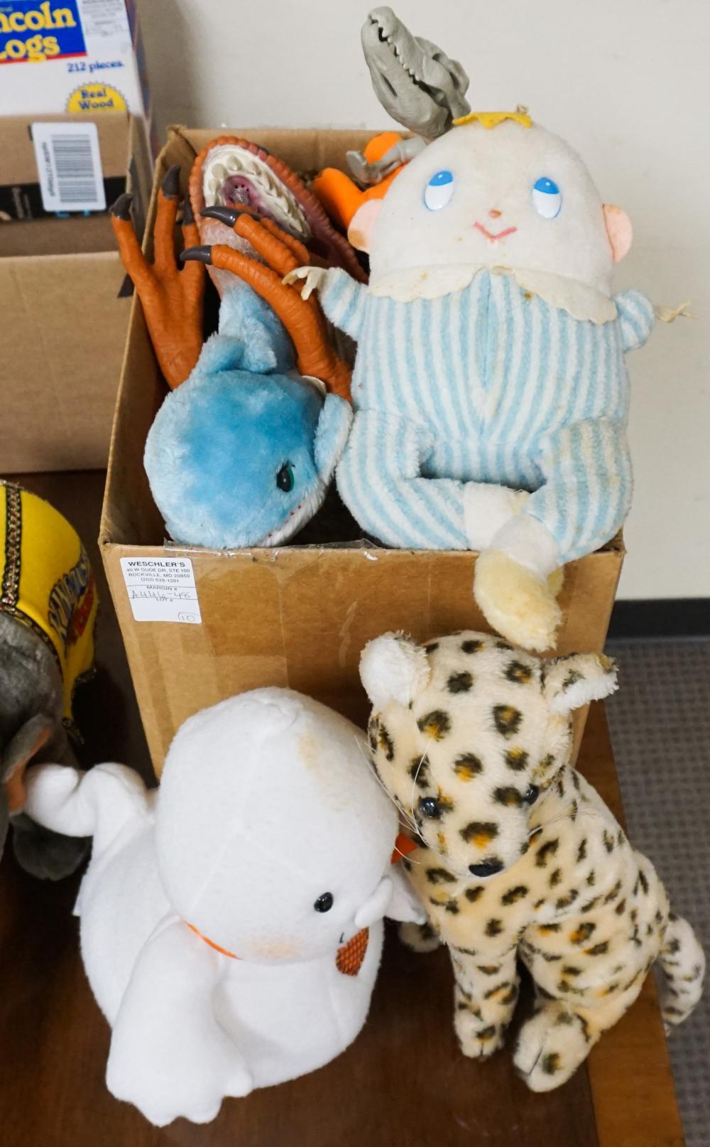 TEN STUFFED/PLASTIC TOYSTen