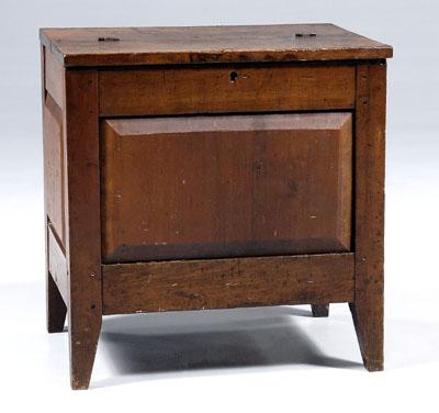 Tennessee Federal sugar chest,