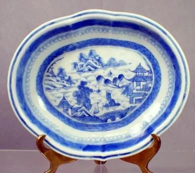 Chinese Canton Porcelain Antique Shrimp Dish