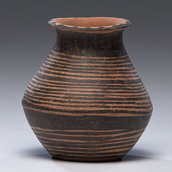 Terra Cotta Vase a neolithic