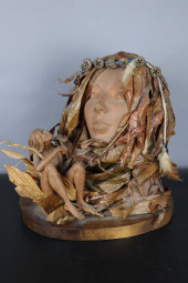TERRACOTTA WOMAN SCULPTURE WIT