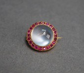 TESTED 18-KARAT YELLOW GOLD, M