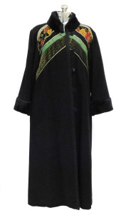 TEXTILE: VINTAGE SUTTLES & SEA