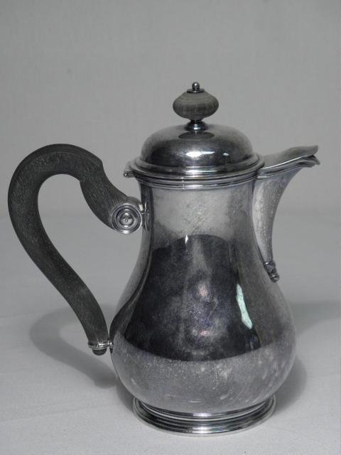 Tezler Swiss .800 silver syrup