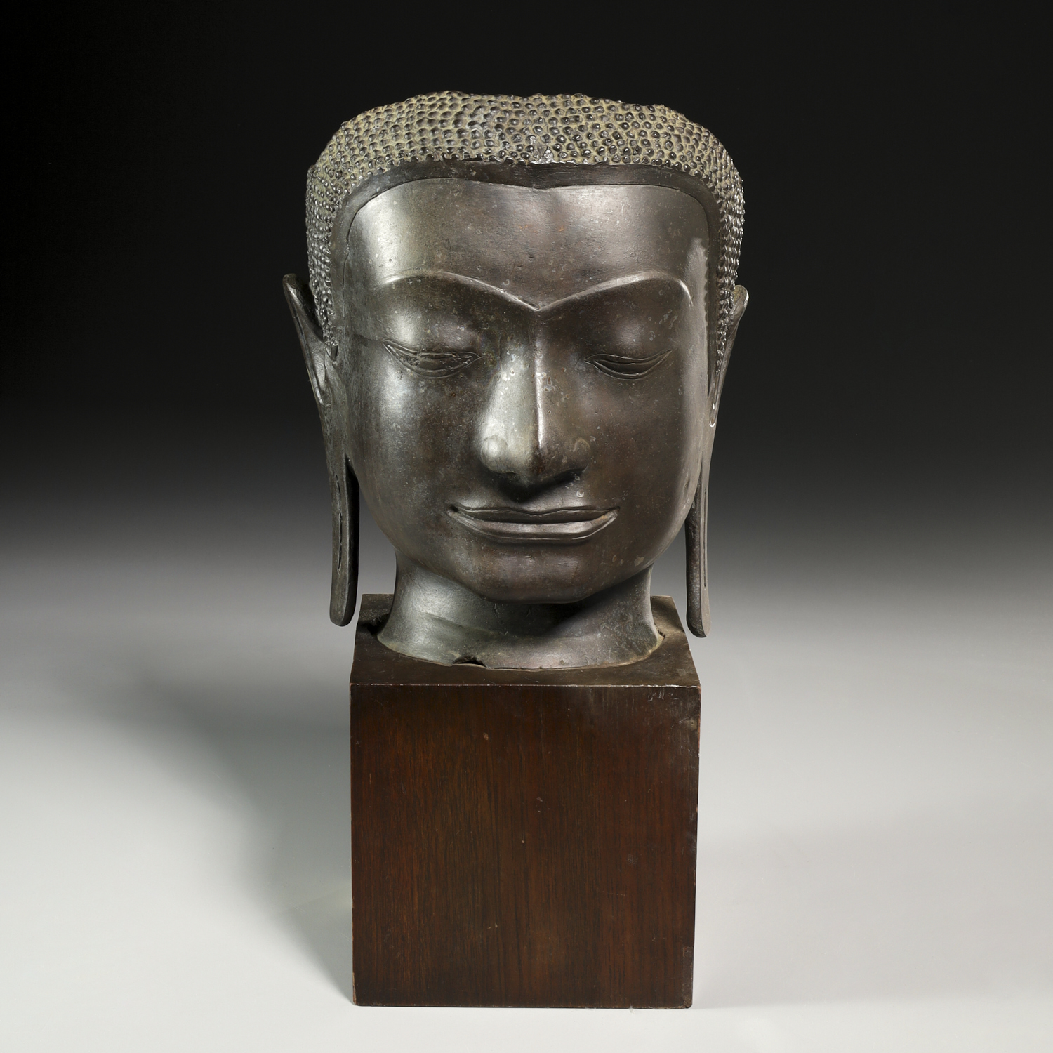 THAI FRAGMENTARY U-THONG STYLE