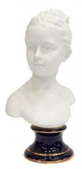 THARAUD LIMOGES BISQUE PORCELA