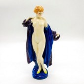 THE BATHER HN687 - ROYAL DOULT
