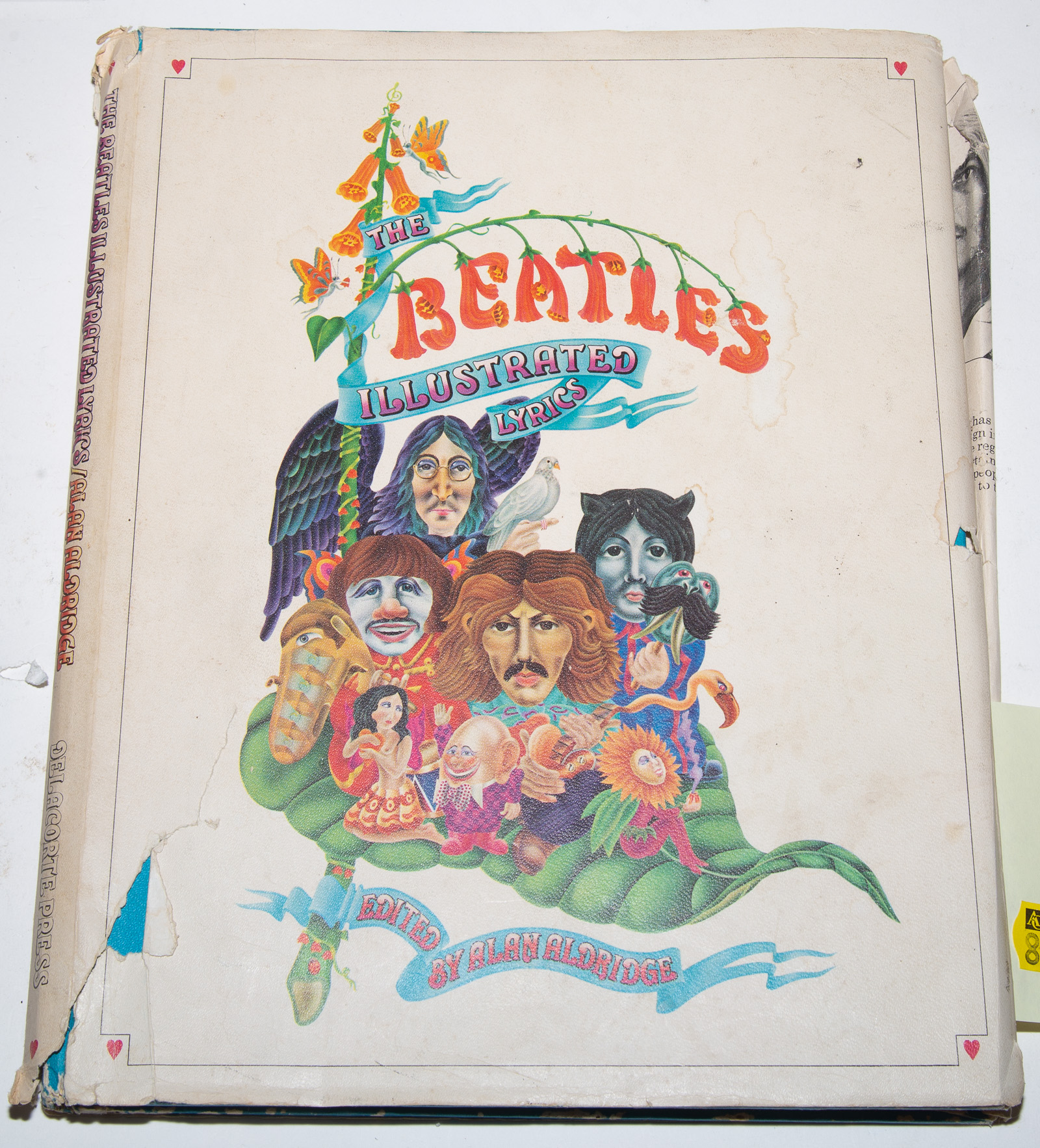 THE BEATLES ILLUSTRATED LYRICS (New