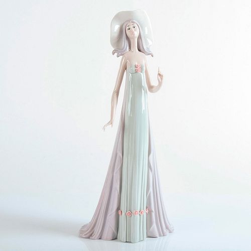 THE DEBUTANTE 01001431 - LLADRO