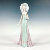 THE DEBUTANTE 1001431 - LLADRO