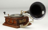The Disc Graphophone Type 'AJ'