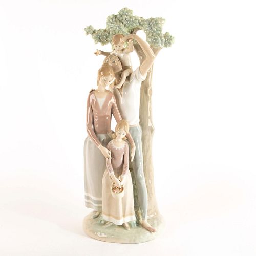 THE FAMILY 01001201 - LLADRO