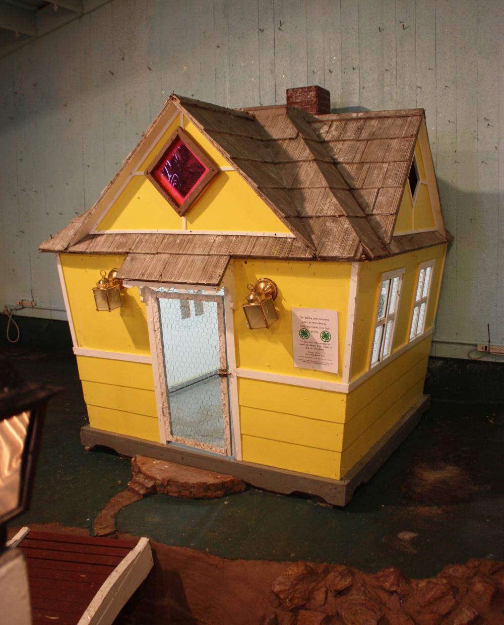 THE HICKETY PICKETY HOUSETHE