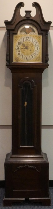 THE NEW HAVEN CLOCK CO. MAHOGA