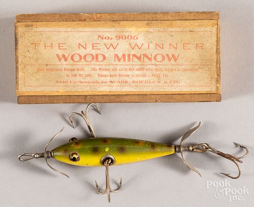 THE NEW WINNER WOOD MINNOW BOX,