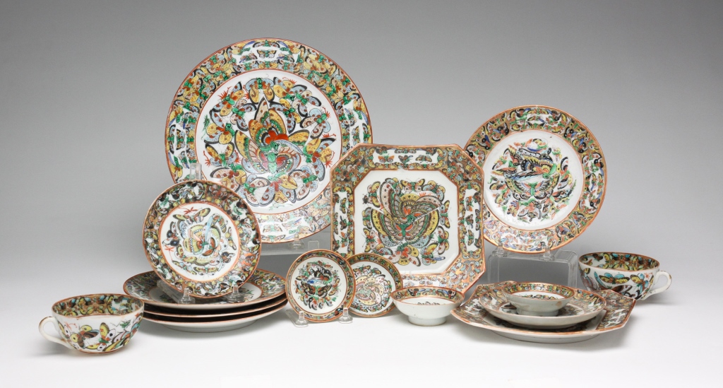 THIRTEEN PIECES OF CHINESE