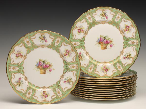 THIRTEEN ROYAL DOULTON SERVICE